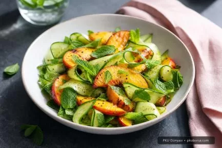 PKU Izgara Şeftalili Salatalık ve Nane Salatası